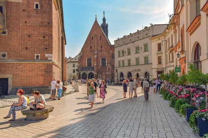 Historic Krakow: Exclusive Private Tour With a Local Expert - Exclusive Itinerary