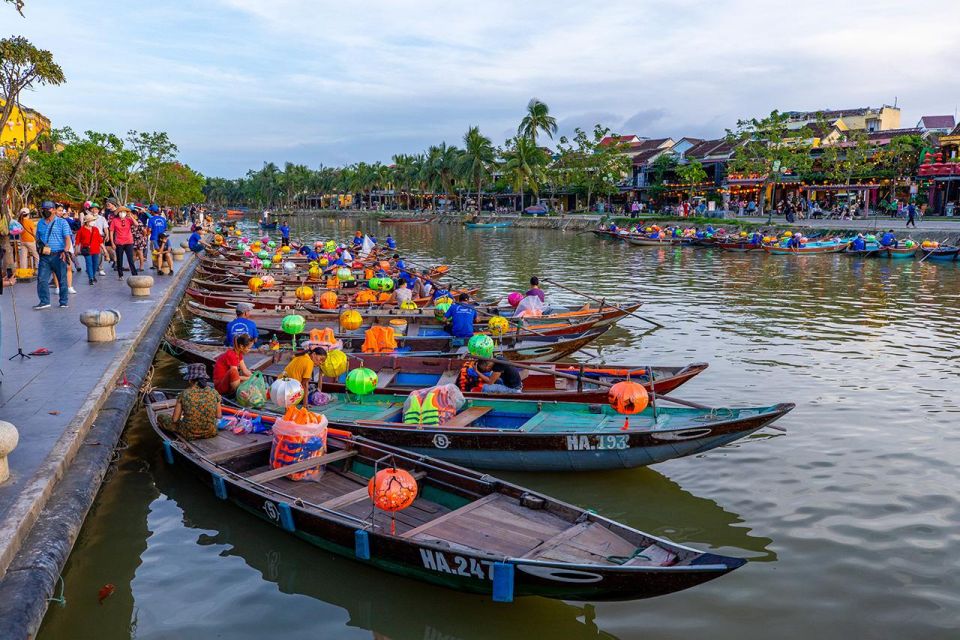 Hoi An: Guided Tour of Town and Fish Market With Breakfast - Full Description