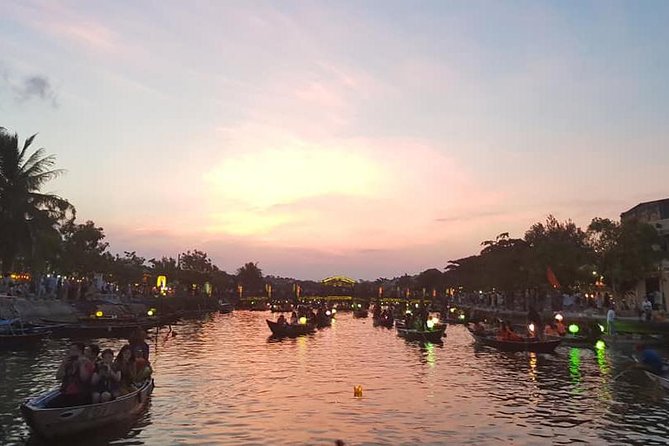 Hoi an Nightlife Tour With Hoi an Ancient Walking Tour, Boat Ride, Night Market - Iconic Japanese Bridges