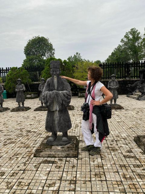 Hue: Hue City Tour - Deluxe Group (Max 12 Pax) Including ALL - Full Itinerary