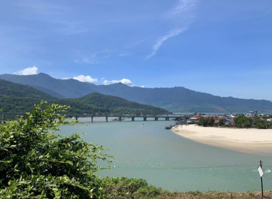 Hue Transfer to Hoi An Via Hai Van Pass -Sightseeing Private - Tour Description