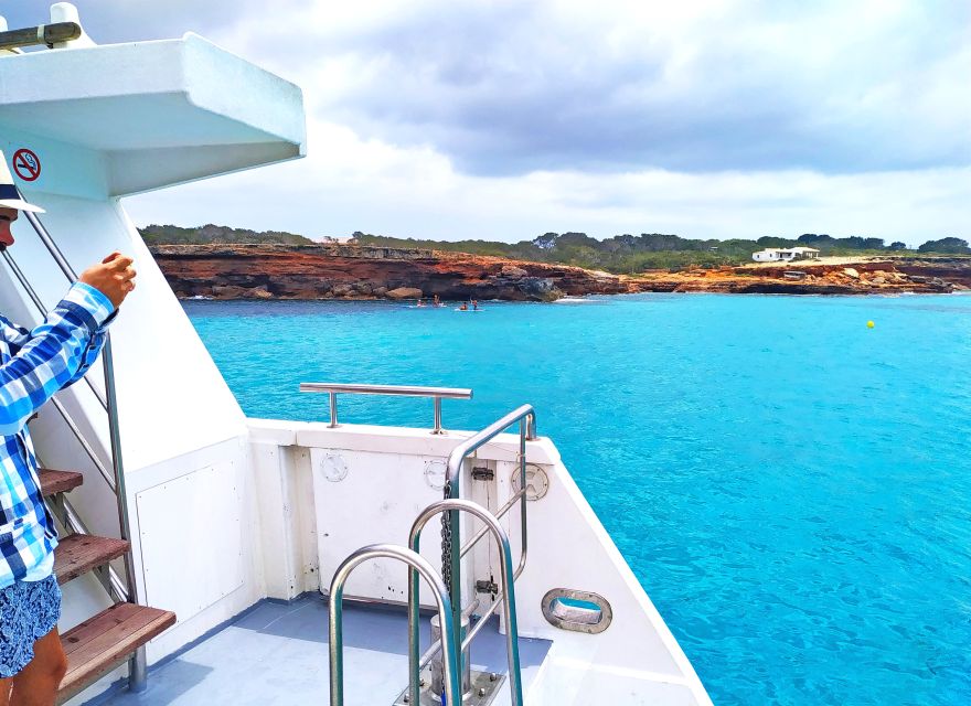 Ibiza: Cruise to Formentera With Open Bar and Buffet Lunch - Detailed Experience Description