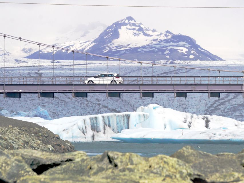 Iceland: Complete Self-Guided Audio Guide of the Island - Full Description