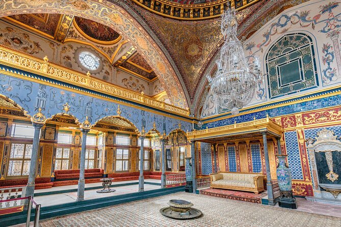 Istanbul Dolmabahçe Palace Private Tour With Transfers - Attractions and Inclusions