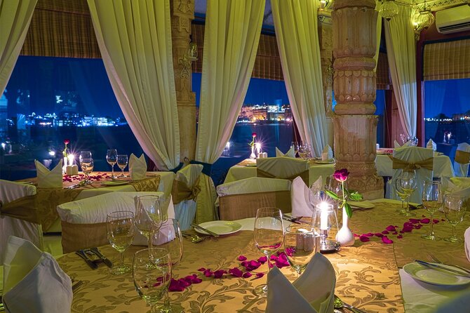 Jag Mandir Island Dinner With Lake Pichola Boat Ride Transfers - Ideal for Couples