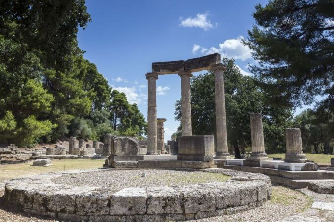 Katakolo: Ancient Olympia and Kourouta Beach Guided Tour - Experience