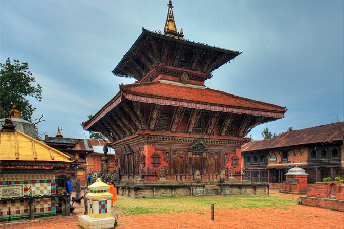 Kathmandu Seven UNESCO Heritage Sites Private Day Tour - Swayambhunath Stupa Experience