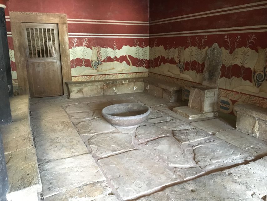 Knossos Palace & Archaeological Museum Private Tour - Inclusions