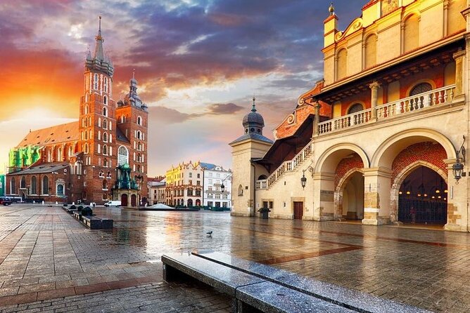 Krakow & Auschwitz Day Tour From Warsaw by Private Car With Lunch - Flexible Cancellation Policy