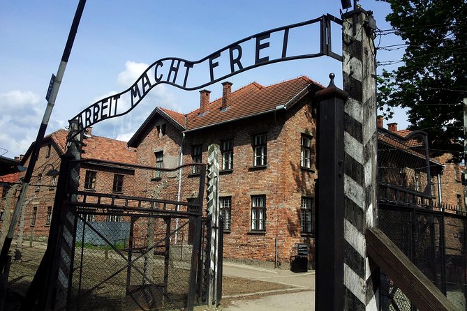 Krakow to Auschwitz Birkenau Optional Guided Tour With FREE Ebook - Meeting and Pickup Points