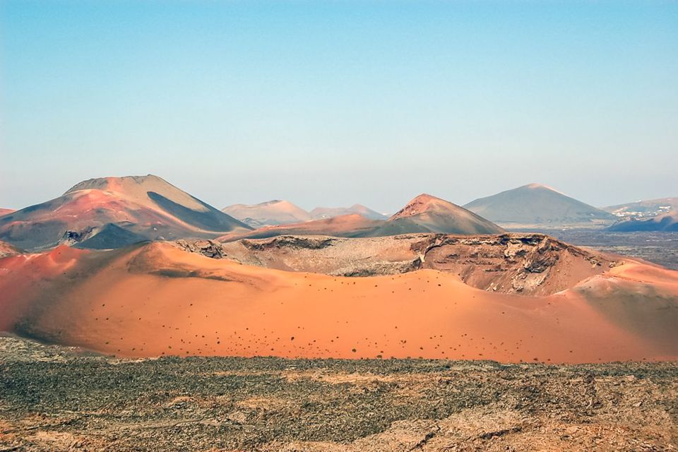 Lanzarote: Volcanoes & Caves Guided Day Trip With Transfers - Booking Options