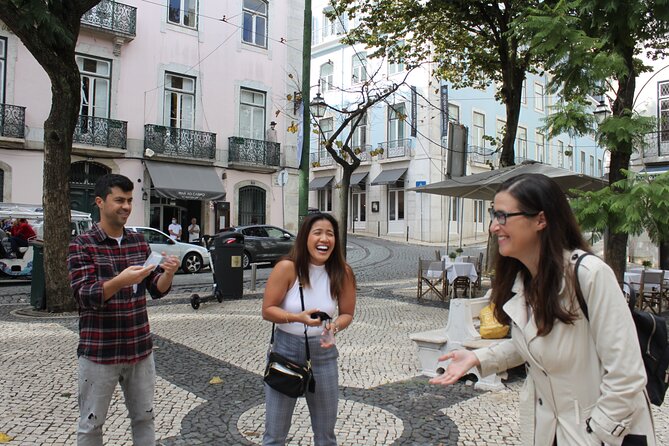 Lisbon Downtown Private Guided Tour With a Local - Local Guide Experience