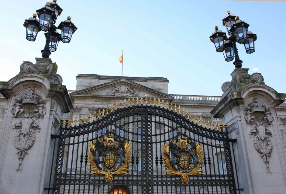 London: Buckingham Palace Tickets With Royal Walking Tour - Meeting Point & Directions