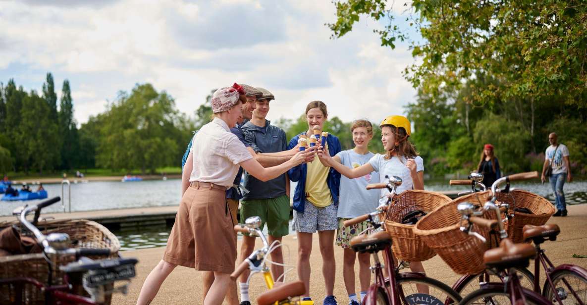 London: Private Family Guided Bike Tour With Childseats - Tour Experience