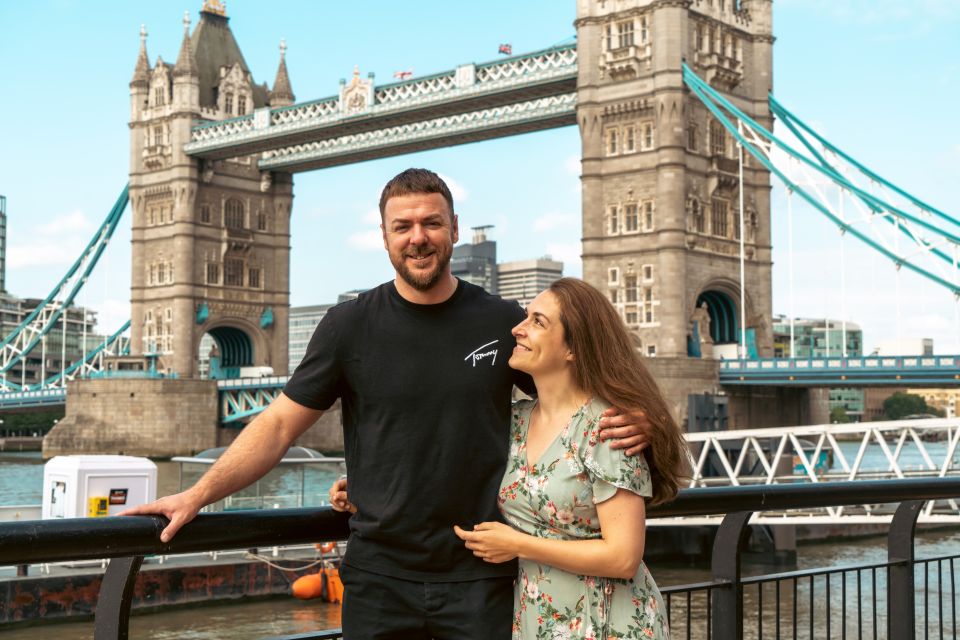 London: Professional Photoshoot at Tower Bridge - Experience Highlights