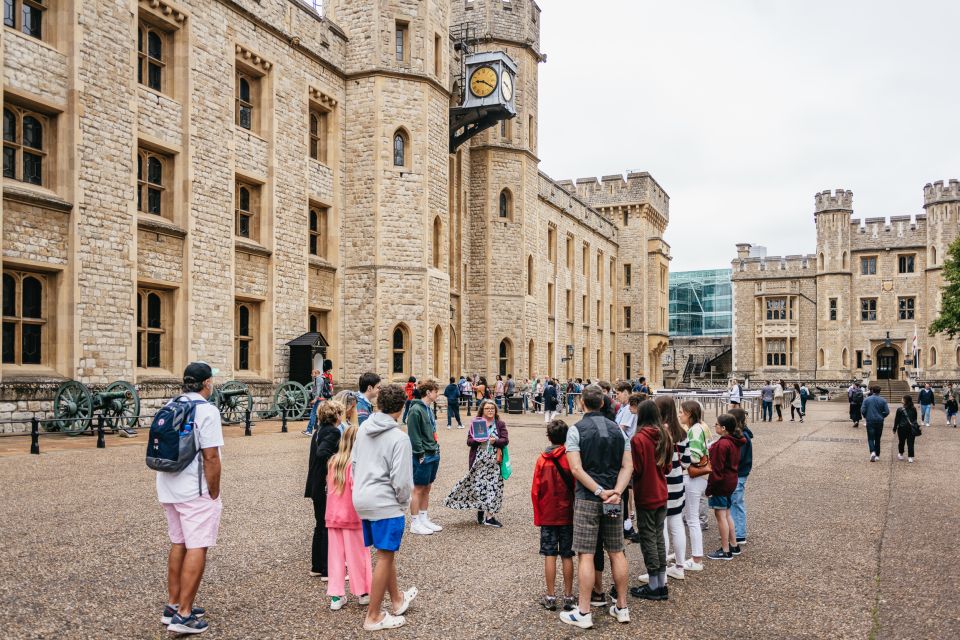 London: Tower of London Tour & Thames River Cruise - Tour Experience