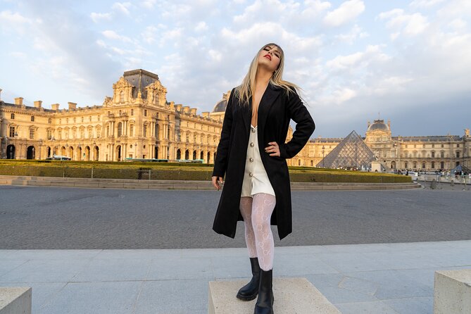 Louvre Area Photo Shoot - Paris Photographer - Inclusions