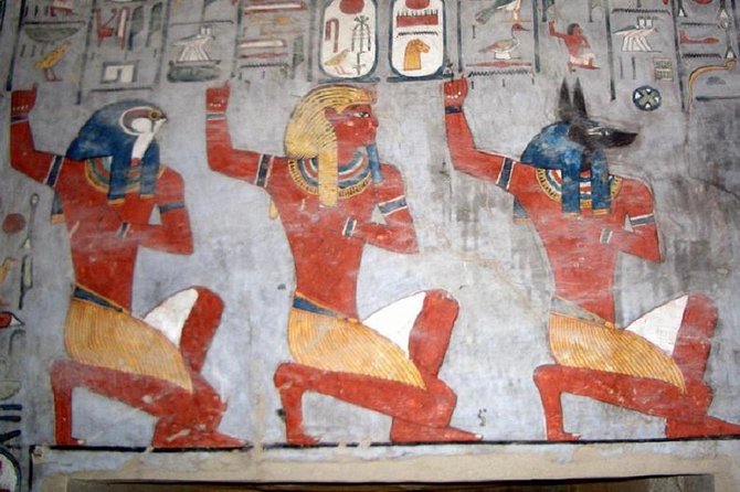 Luxor ,Tour to The East & West Bank of the Nile - Unveiling Ancient Tombs