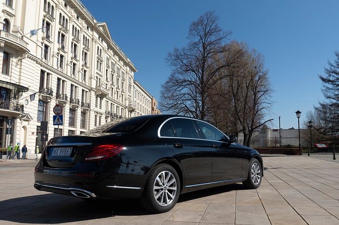 Luxury Transport From/To Warsaw - Vienna / International Airport by Private Car - Benefits of Private Car Service