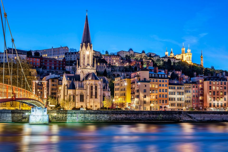 Lyon Highlights Self-Guided Scavenger Hunt and Walking Tour - Itinerary