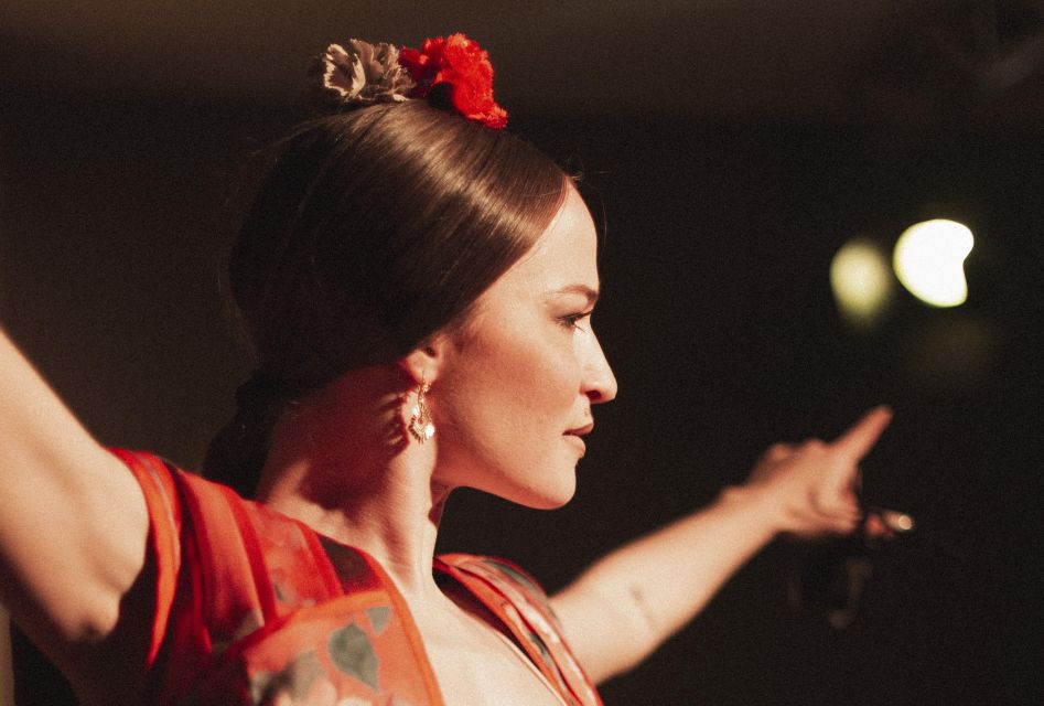 Madrid: 1-Hour Traditional Flamenco Show at Centro Cultural - Review Summary