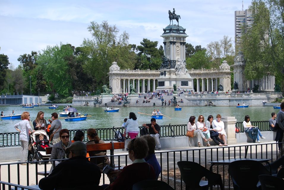 Madrid: Full-Day Private History and Legends Walking Tour - Tour Highlights