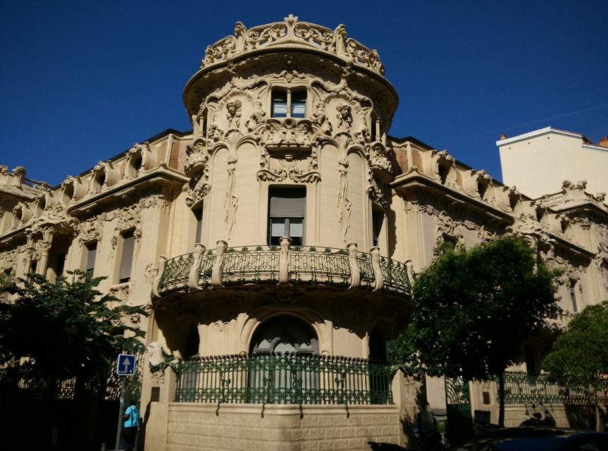 Madrid: Off The Beaten Path Private Walking Tour - Exclusive Private Group Setting