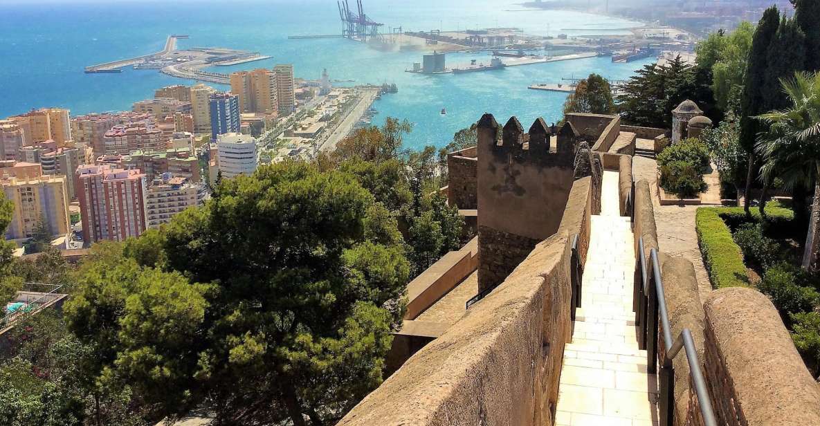 Malaga: Group Walking Tour - Meeting Point