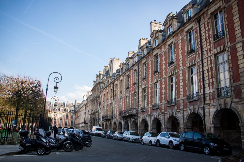 Marais Walking Tour: Lifestyle in Paris - Gourmet Tastings and Recommendations