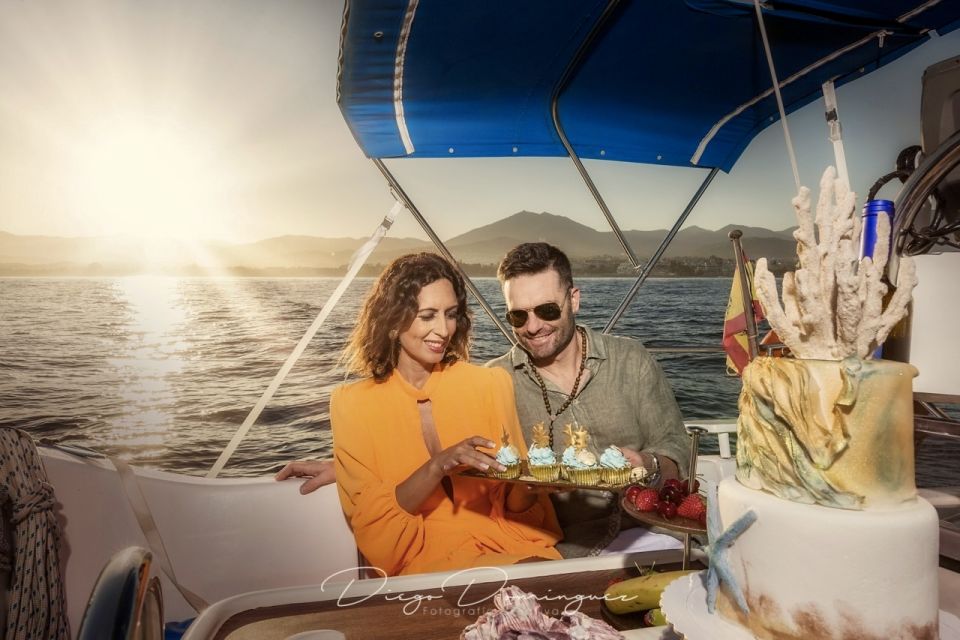 Marbella: Sunset Luxury Sailing Cruise in Puerto Banús - Location Details