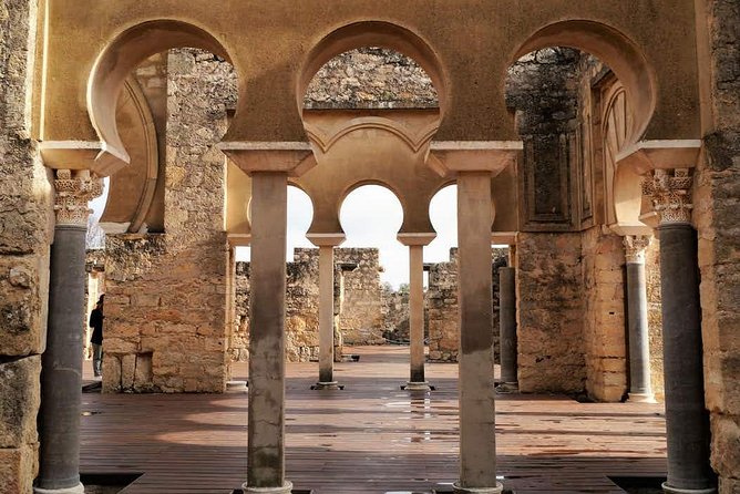 Medina Azahara Córdoba With Bus Transfer - Itinerary and Sightseeing Details