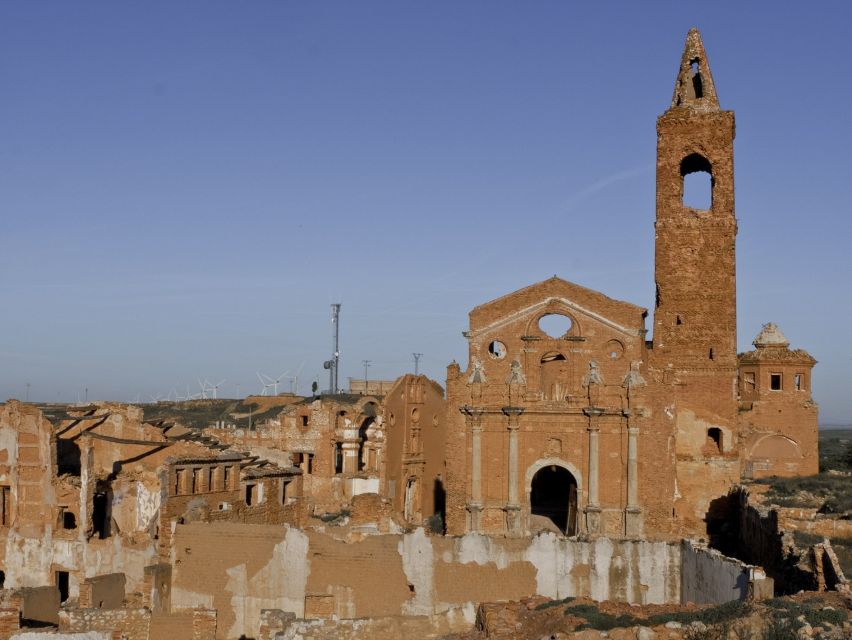 Midday Olive Oil Tour and Visit to Old Town of Belchite - Exploring Belchites History