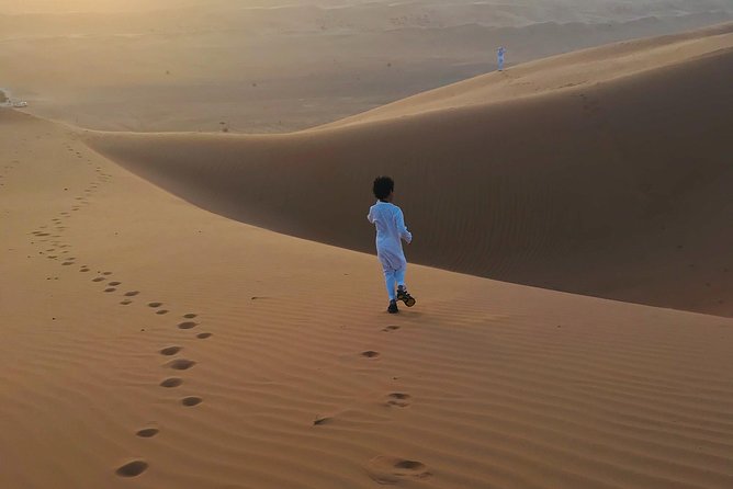 Morning Desert Safari With Sand Boarding & Camel Ridetour - Language Options and Amenities