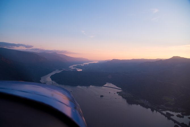 Multnomah Falls & Downtown Portland Air Tour - Itinerary Details