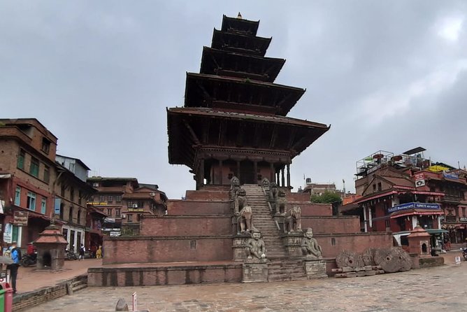 Nagarkot Sunrise Over Mt.Everest With Heritage Bhaktapur Tour - Common questions