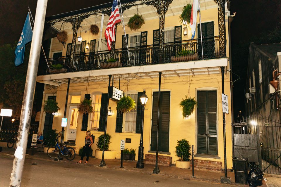 New Orleans: Haunted Pub Crawl - Chilling Tales Along the Route