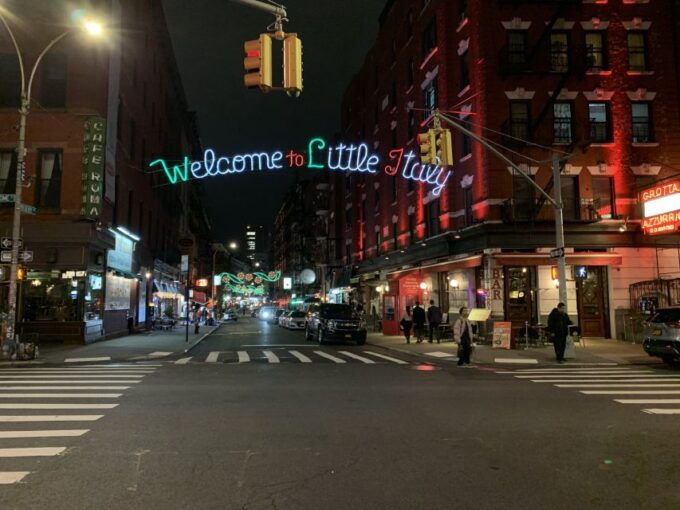 New York City: Gangsters and Ghosts 2-Hour Walking Tour - Review Summary