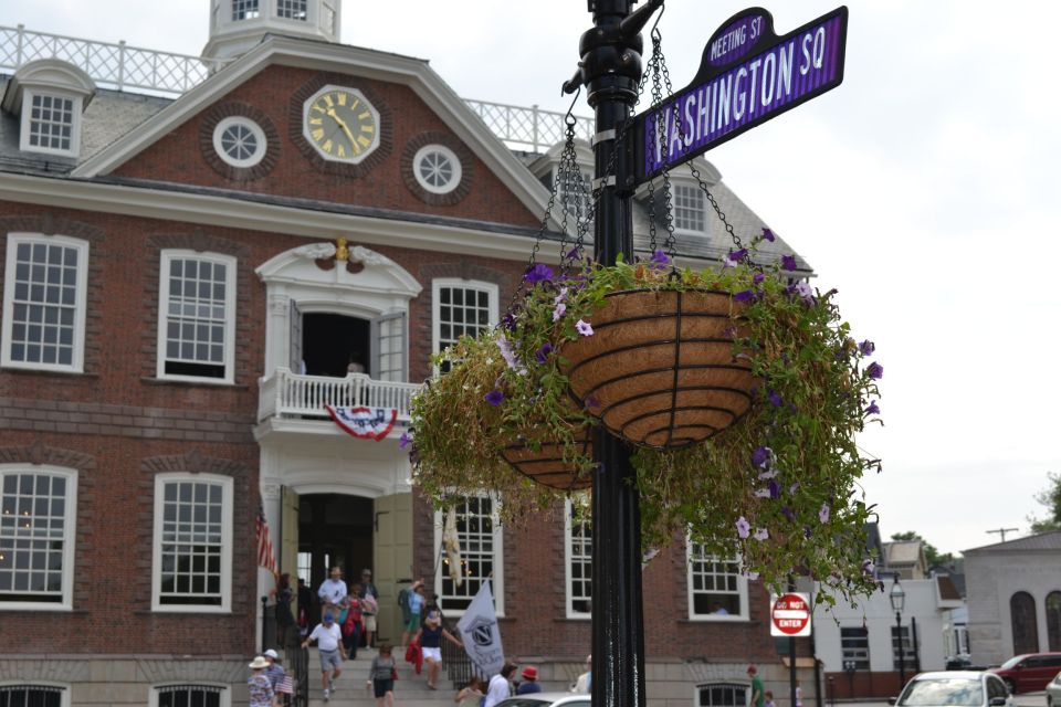 Newport: Colonial History Walking Tour With Museum Entry - Inclusions