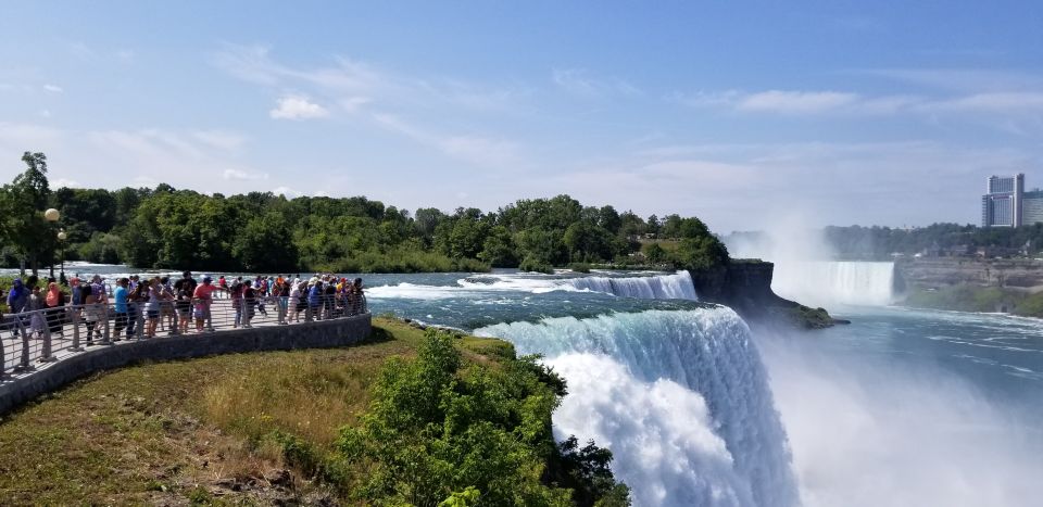 Niagara Falls, New York State: Guided Falls Walking Tour - Sights to Admire