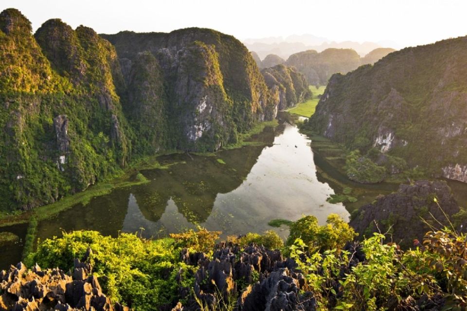 Ninh Binh: Day Tour With Boat Trip and Mua Cave Hiking - Inclusions and Services