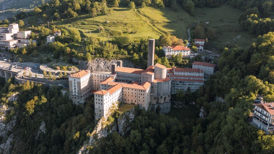 Oñati and Aranzazu Sanctuary Tour From San Sebastian - Morning Tour in Guipuzcoa