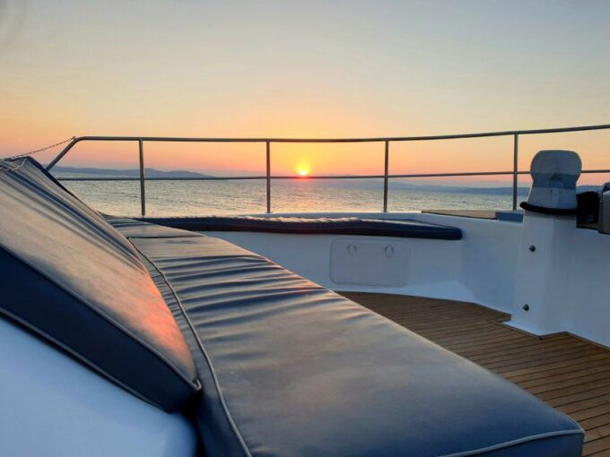 Ouranoupolis: Private Sunset Cruise on a Glassbottom Boat - Inclusions