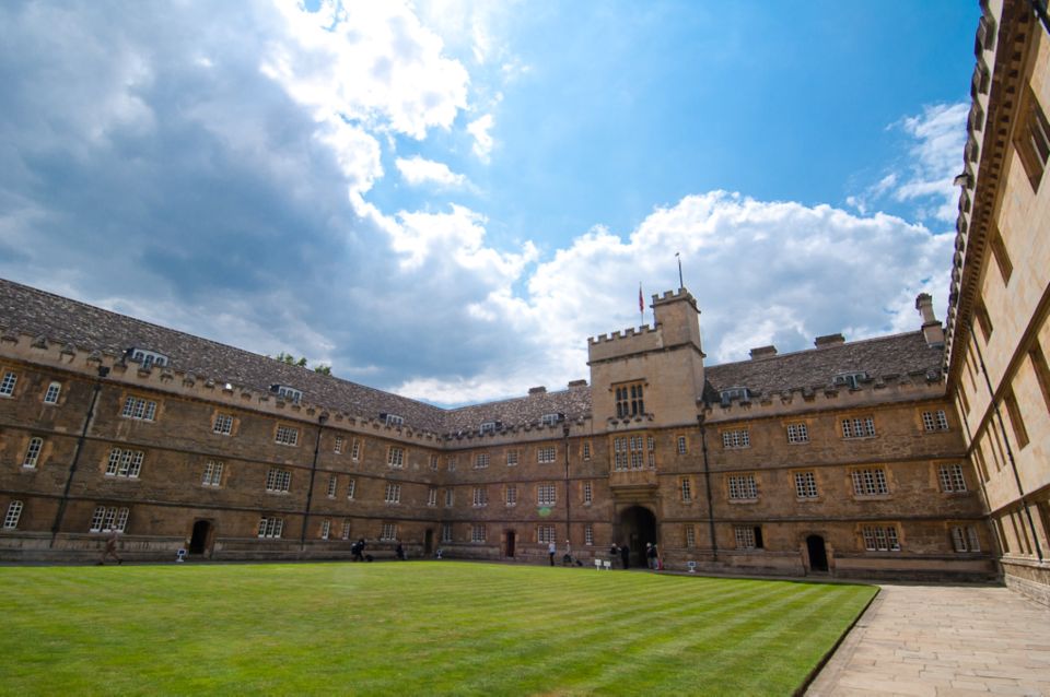 Oxford: Pre-Raphaelite Walking Tour With Exeter College - Highlights