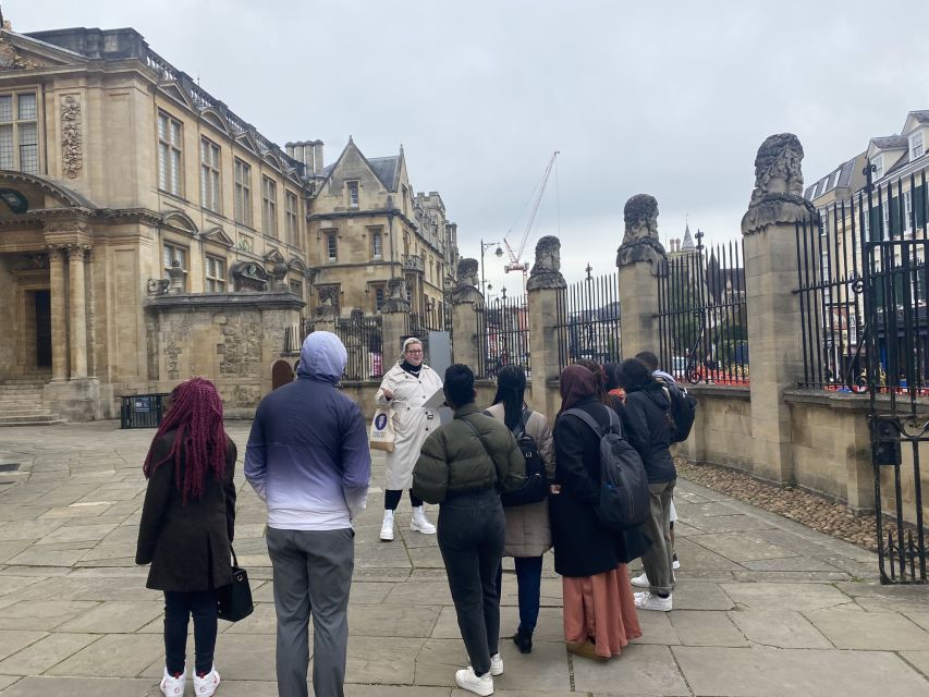 Oxford: Uncomfortable Oxford™ Walking Tour - Meeting Point & Logistics