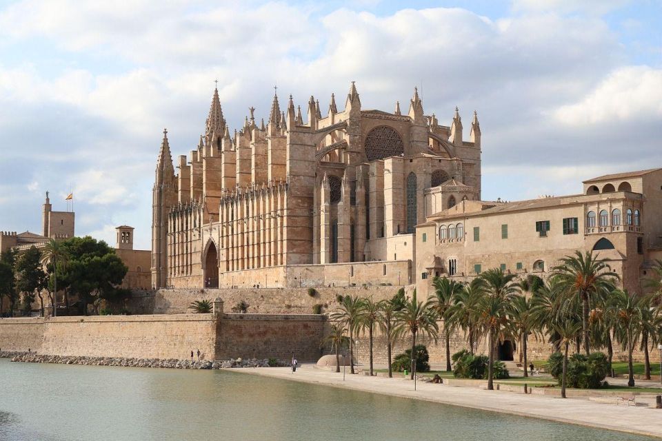 Palma De Mallorca Private Guided Walking Tour - Common questions