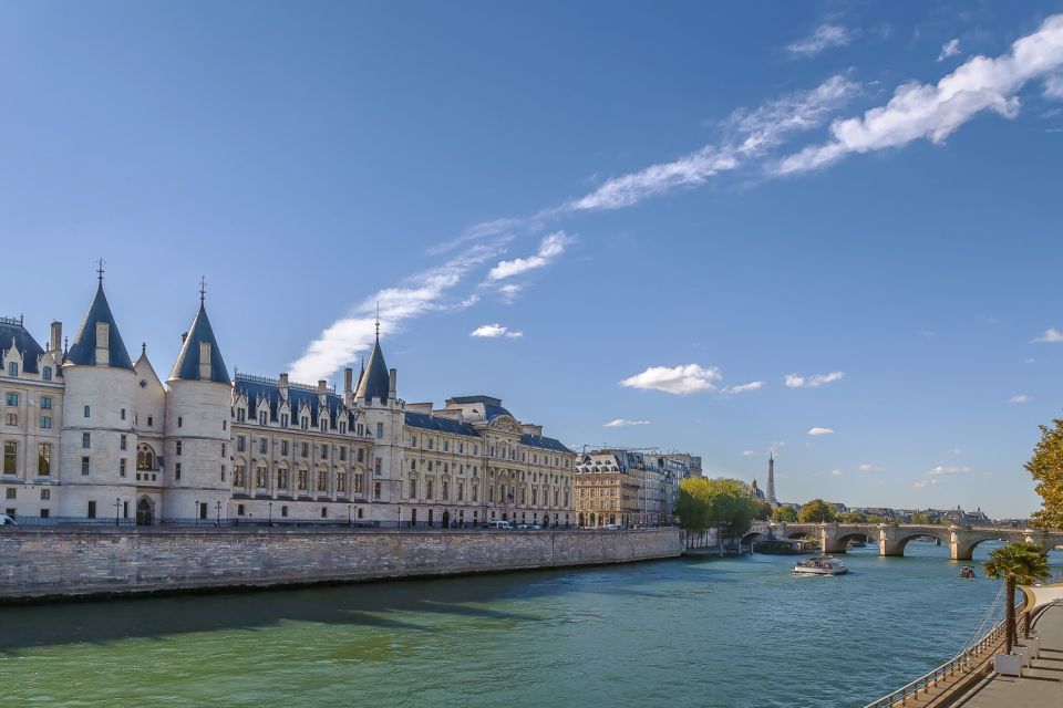 Paris: 3-Course Lunch Cruise on the River Seine - Duration and Schedule