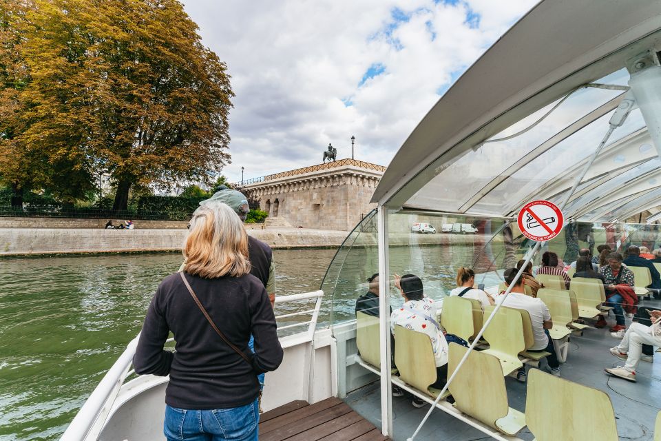 Paris: Batobus Hop-On Hop-Off Sightseeing Cruise - Accessibility and Highlights