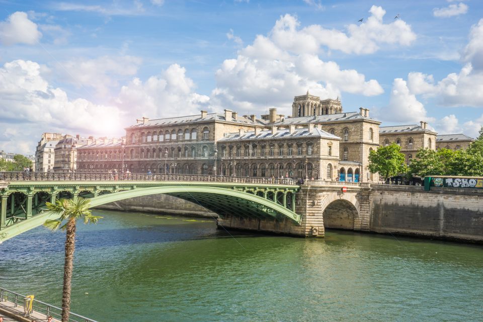 Paris: City Center Guided Walking Tour - Inclusions