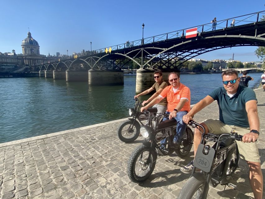 Paris: Eiffel Tower and Notre Dame Night Tour by E-Bike - Full Tour Description