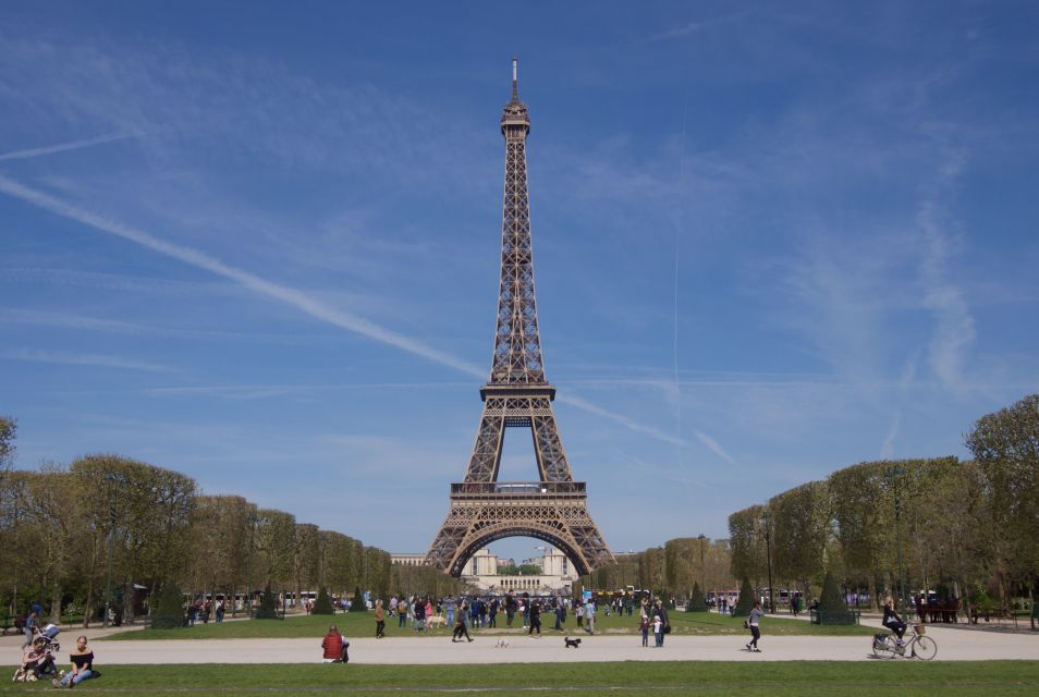 Paris: Eiffel Tower Guided Tour With Summit Access - Experience Highlights at the Summit